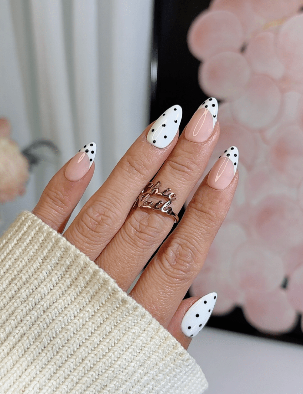 Black & White Polka Dot French Press-On Nails – Classic Chic | CHICNAILS
