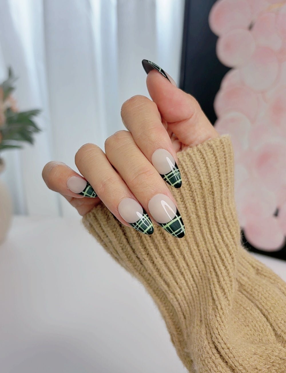 Forest Plaid French Press-On Nails