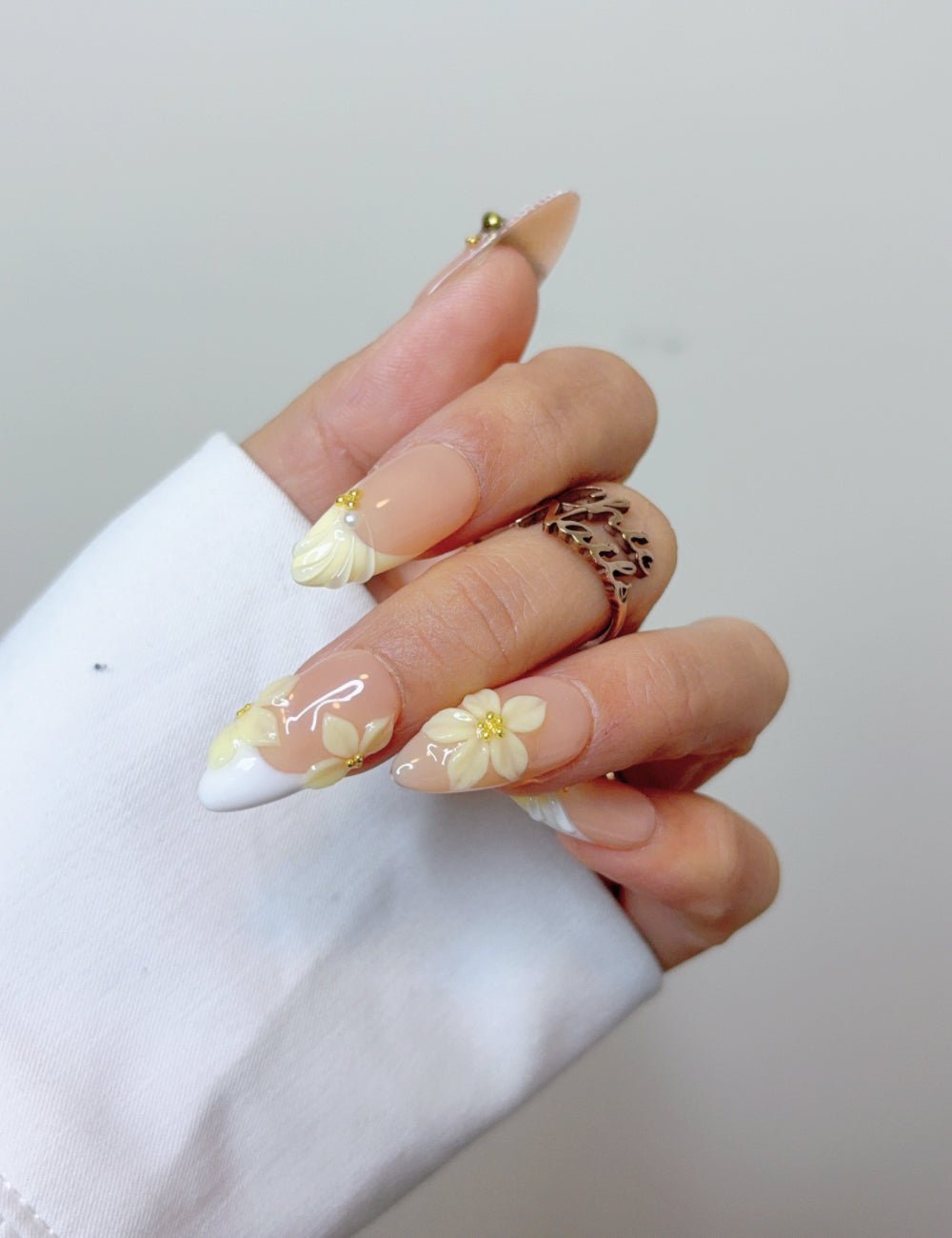 Handmade Ivory 3D Daisy French Tip Press-On Nails – Medium Almond