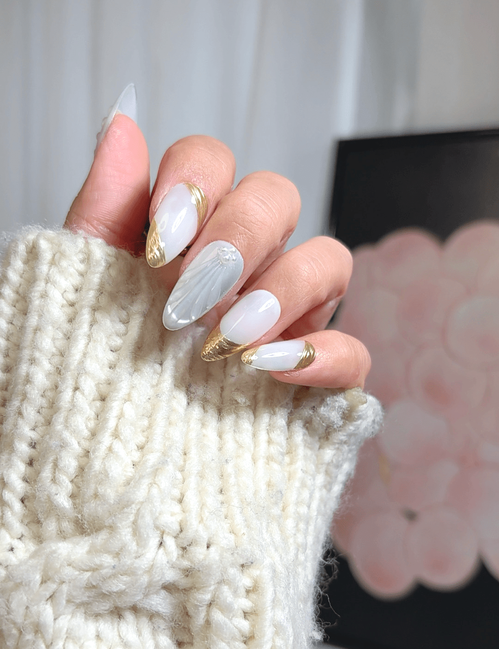 Golden Shell Glow | Medium Almond Press-On Nails