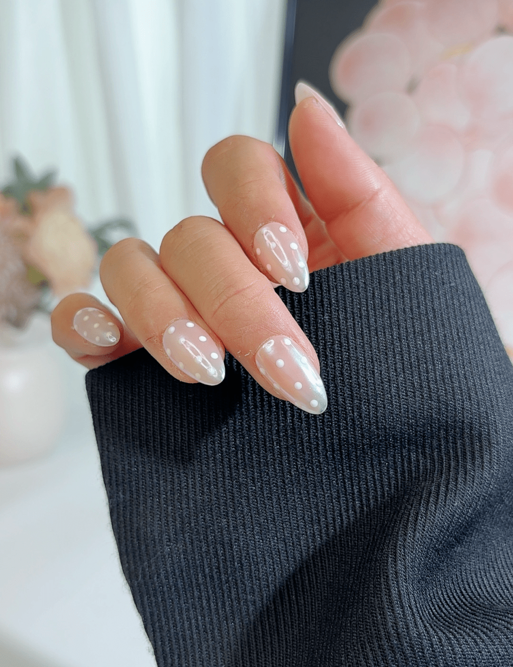 White Polka Dot Pearl Press-On Nails | Short Almond
