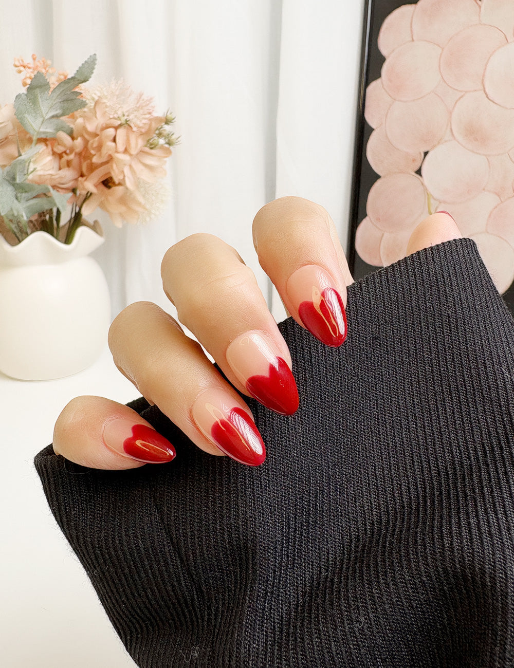 Love Struck Short Almond Press-On Nails – Red Heart French Tips