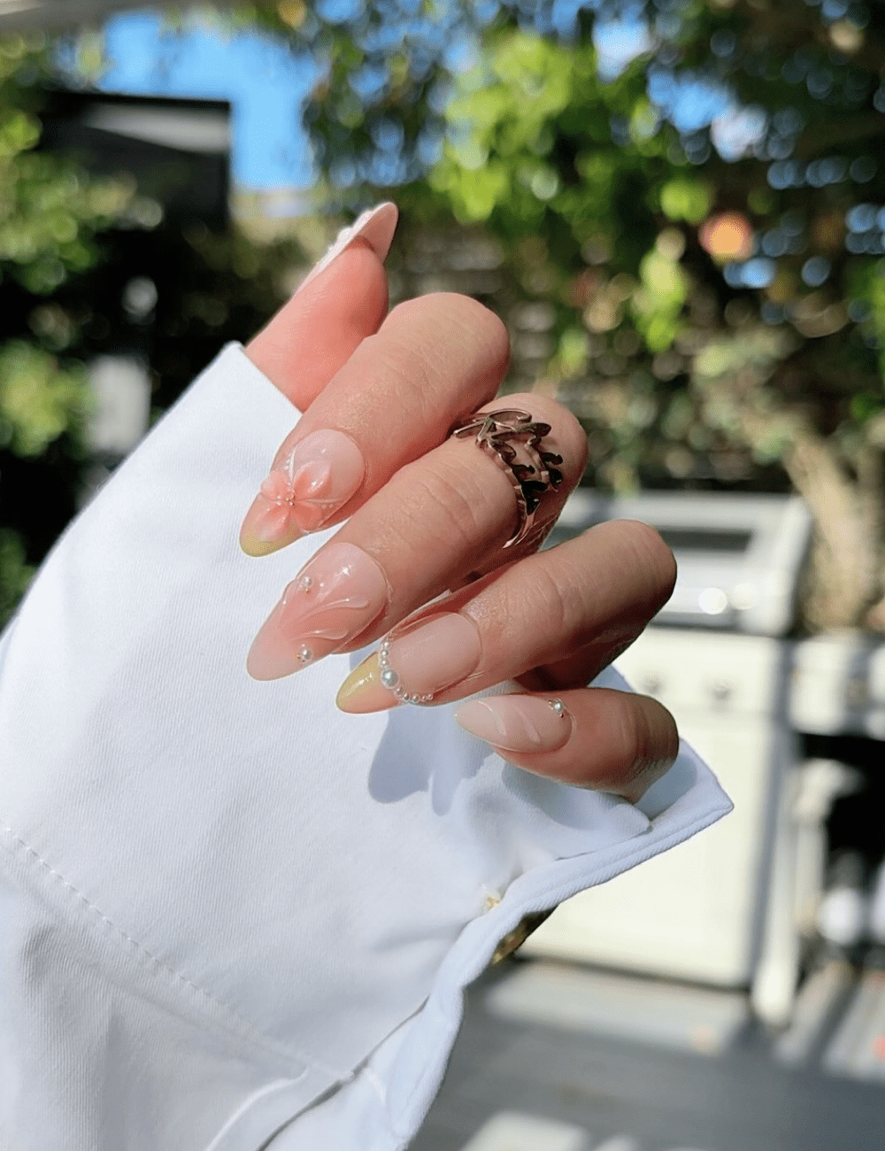 Pink Blossom Pearl Press-On Nails – Soft Yellow Tips & 3D Floral Design