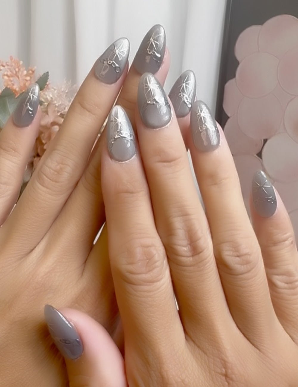 Silver Eclipse – Metallic Grey Starry Press-On Nails