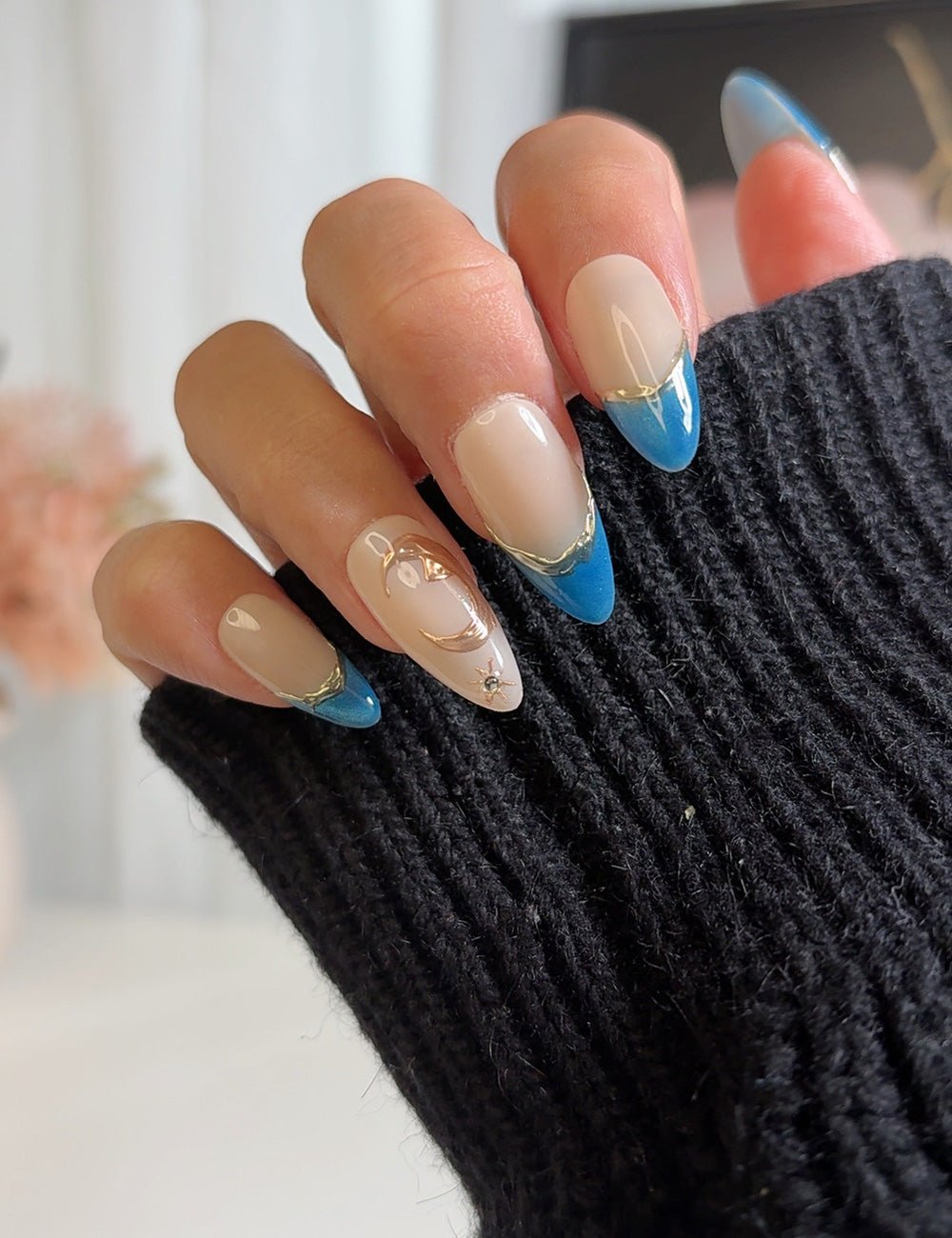 Solar Coast – Blue French Tip Press-On Nails with Sun Charm (Medium Almond)