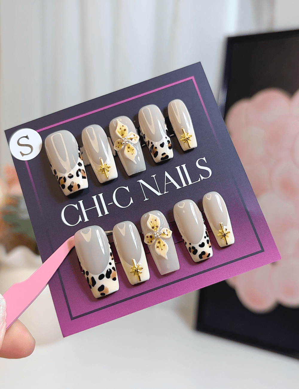 Leopard Bloom Luxe | Medium Square Press-On Nails