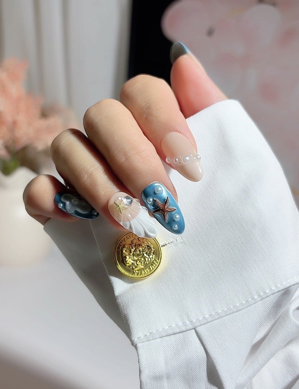 Ocean Pearl 3D Shell Press-On Nails – Blue Almond Set