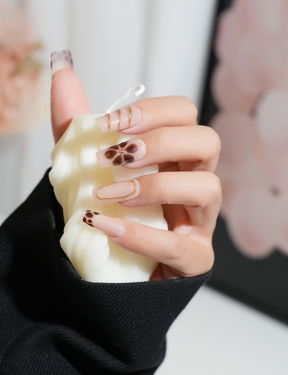 Brown Floral Press-On Nails – Square Shape with Gold Wire Art & Glossy Finish