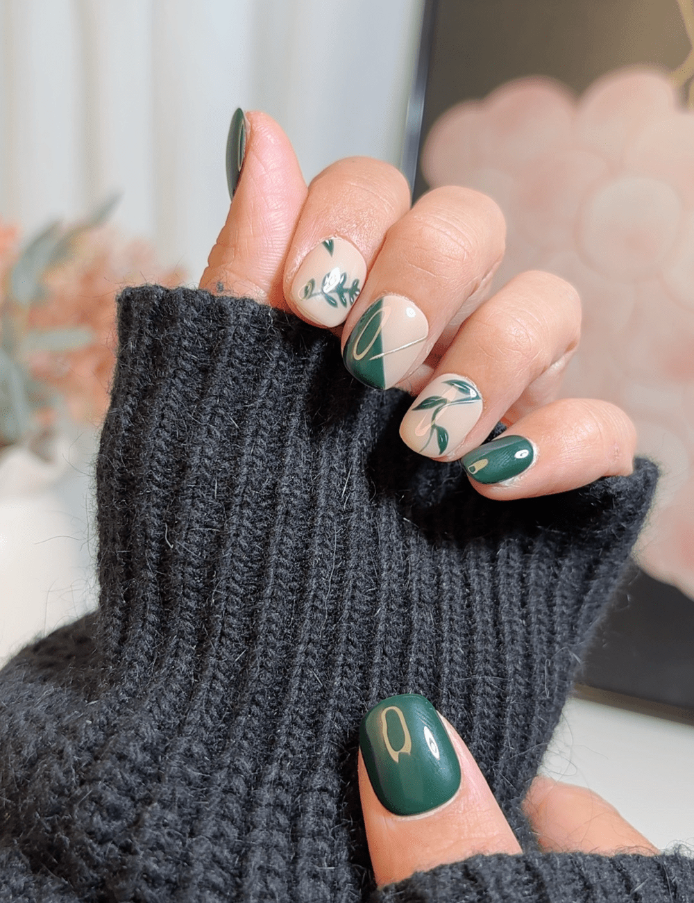Botanical Green & Gold Detail – Short Square