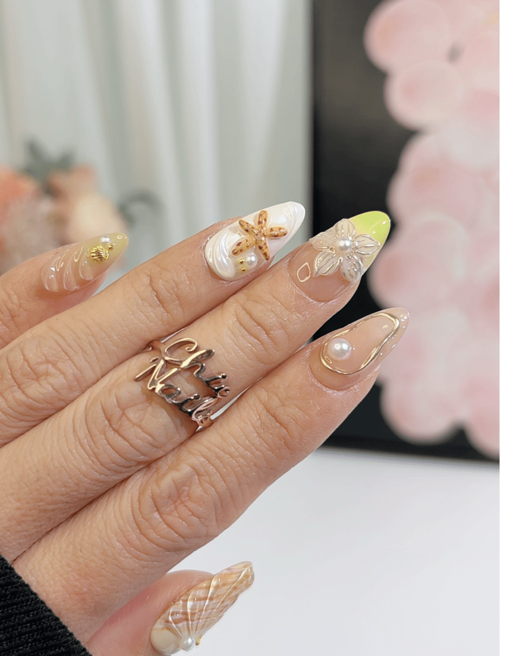 Seashell & Starfish Pearl Press-On Nails – Medium Almond