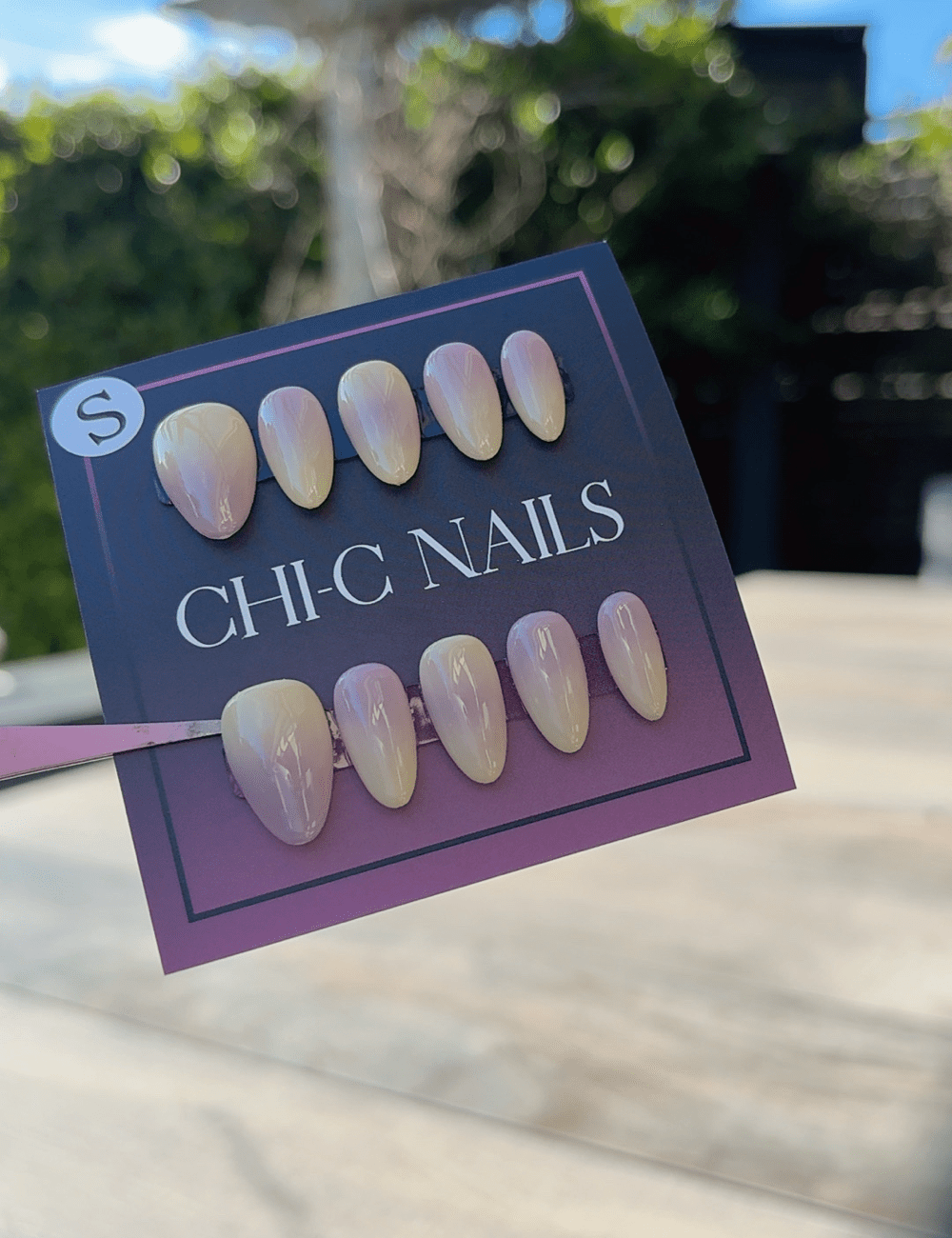 Short Yellow to Pink Ombré Press-On Nails – Glossy Jelly Almond