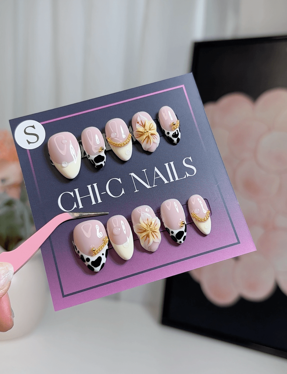 Golden Petal Mix | Short Almond Press-On Nails