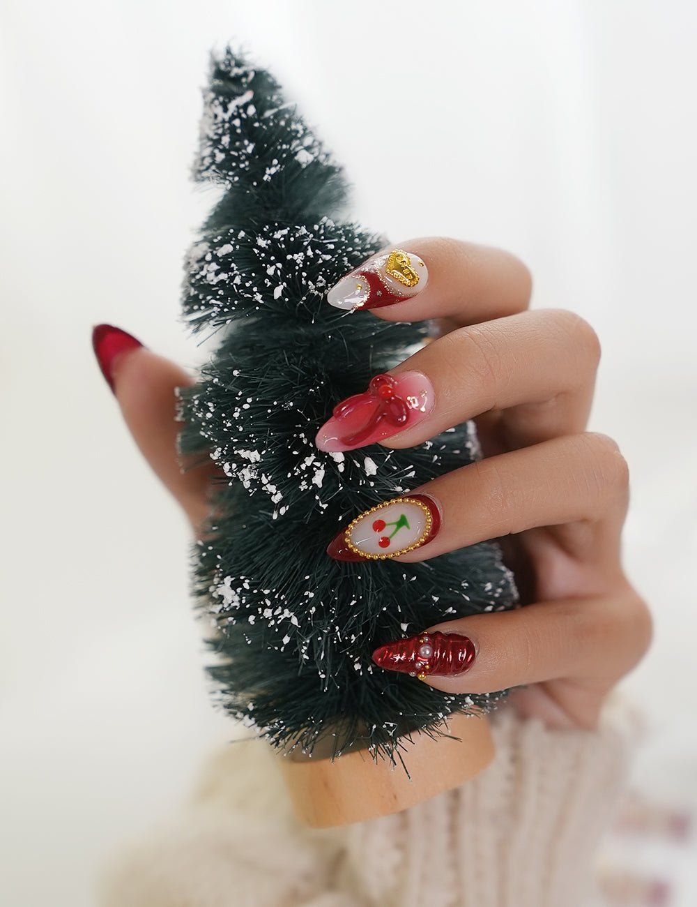 Festive Glam Red & Gold 4070
