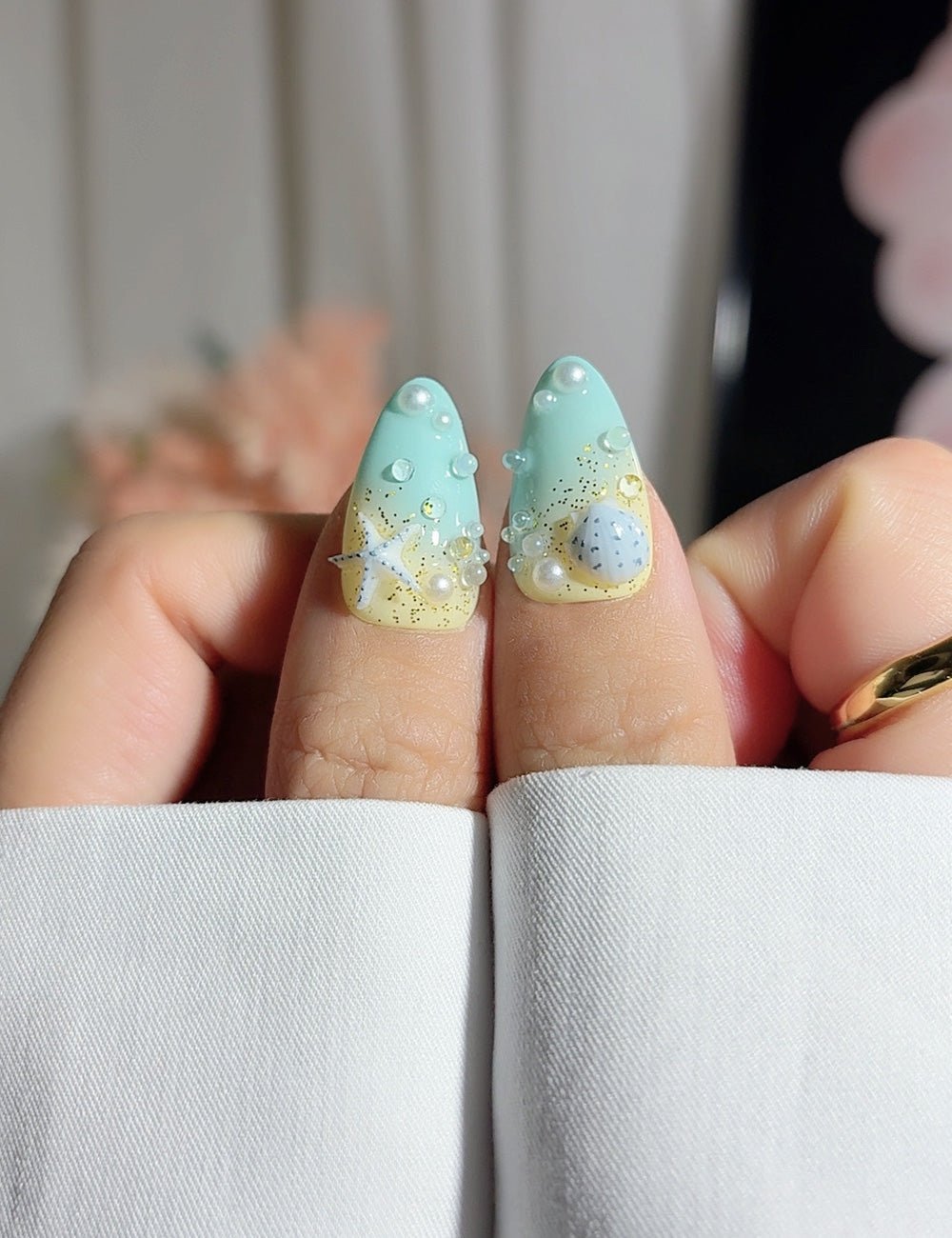 Mint Wave 3D Shell Press-On Nails – Almond Set