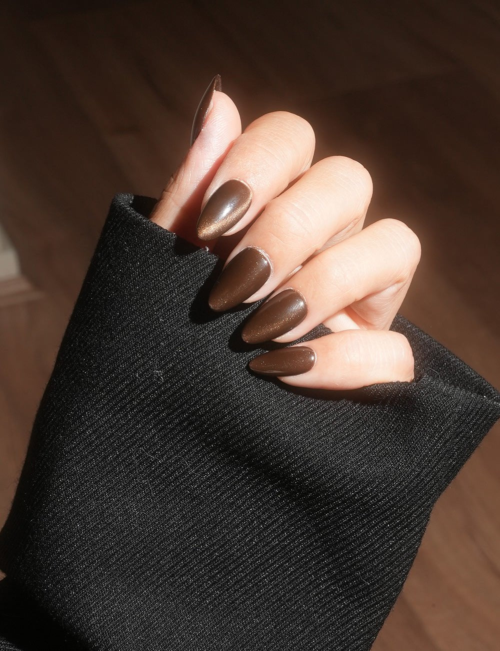 Brown Cat Eye Press-On Nails – Short Almond Reusable Nails | CHICNAILS