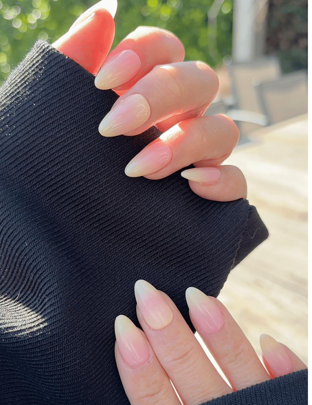 Short Yellow to Pink Ombré Press-On Nails – Glossy Jelly Almond