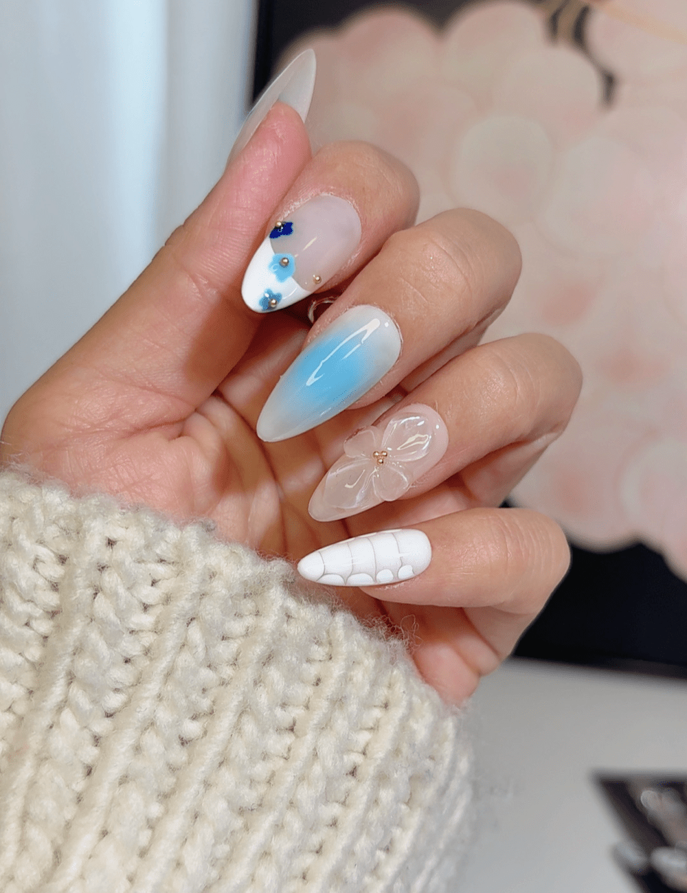 Blue Floral Gradient Press-On Nails