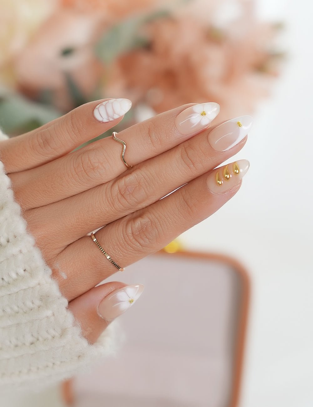 Luxe White 3D Floral 4040