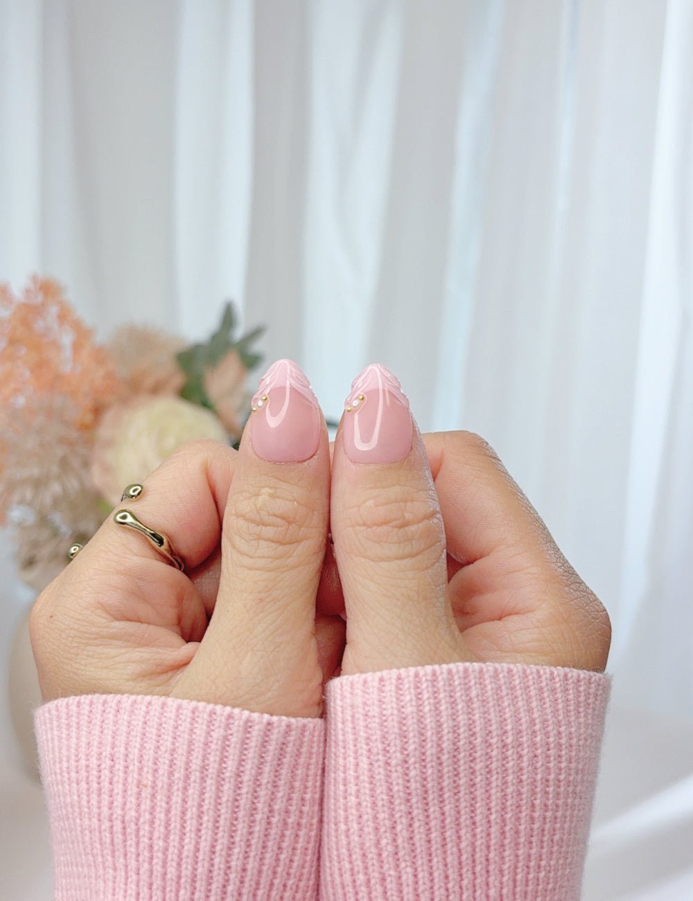 Pink 3D Flower Press On Nails Handmade Reusable Fake Nails Short Almond