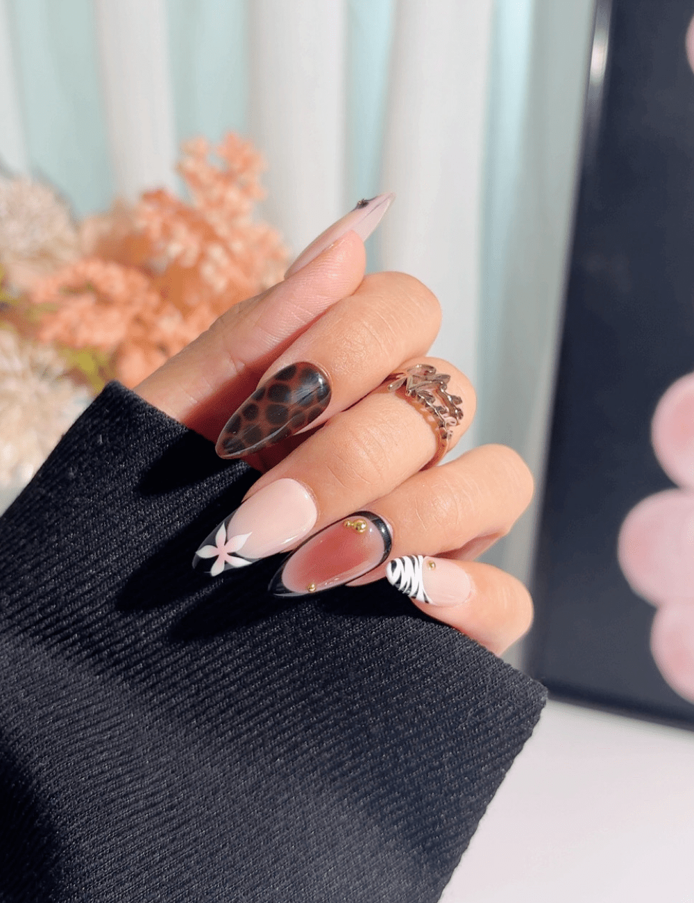 Black & Nude Floral Leopard Press-On Nails – Medium Almond
