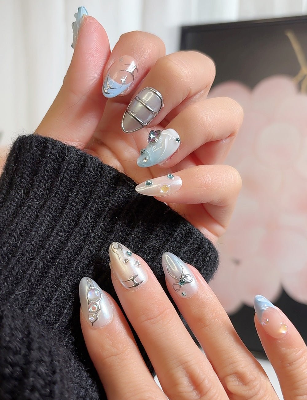 Futurist Glaze – 3D Metallic Silver & Blue Press-On Nails (Short)
