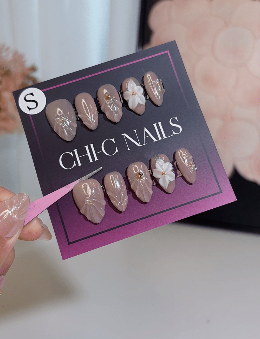 3D White Flower & Star Press-On Nails
