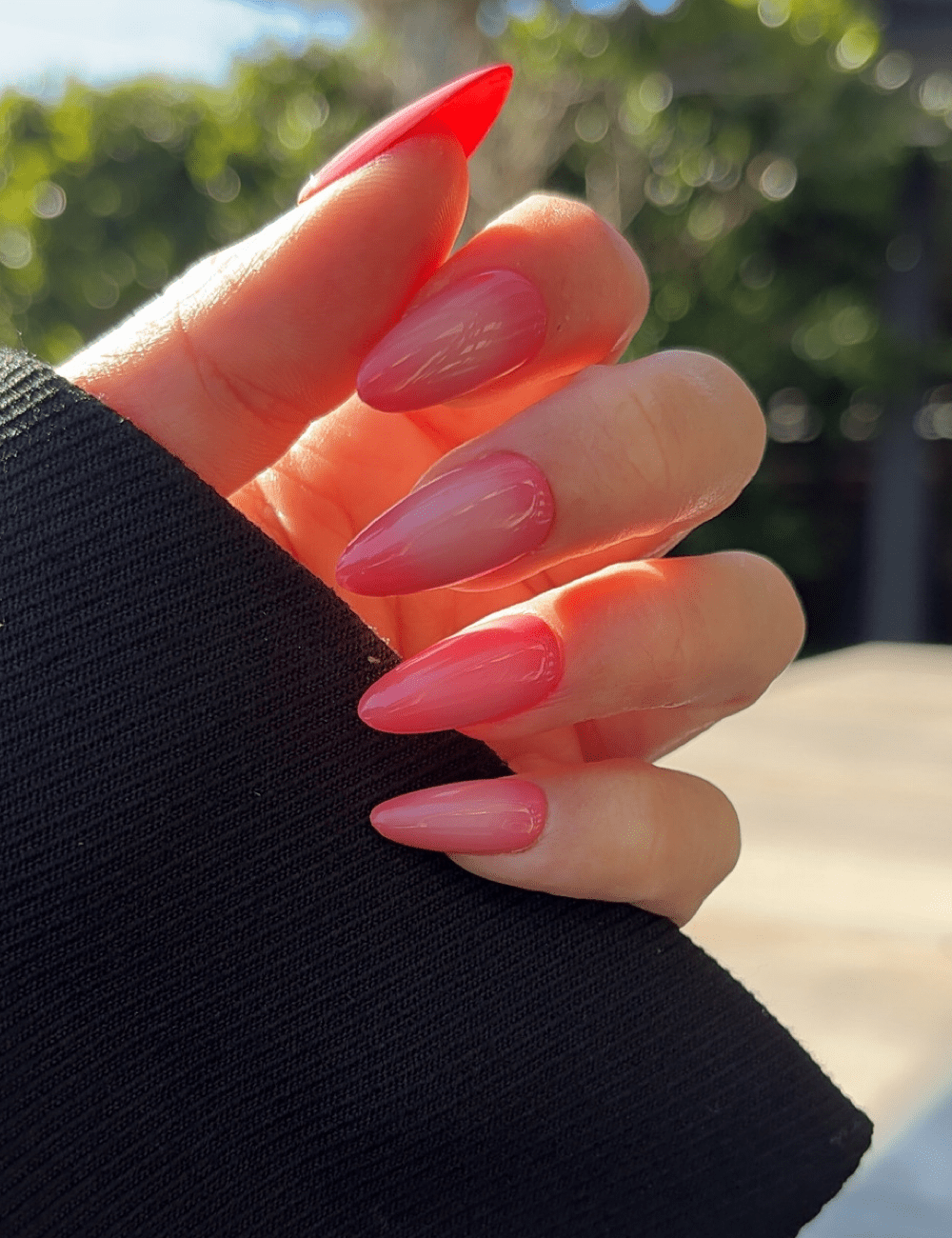 Medium Cherry Pink Ombré Press-On Nails – Glossy Almond Jelly Finish