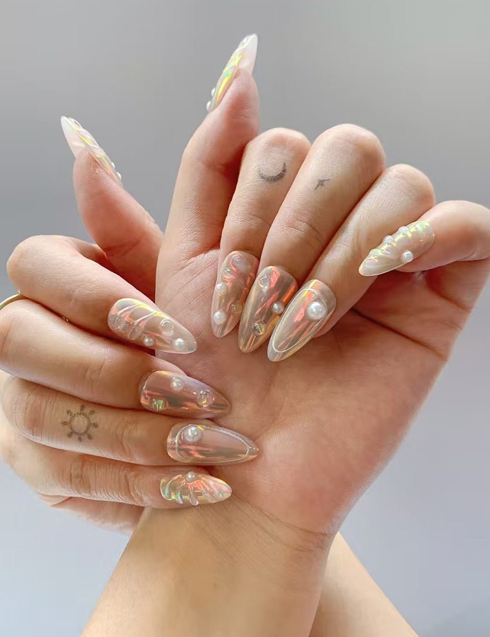 Iridescent Pearl 3D Press-On Nails