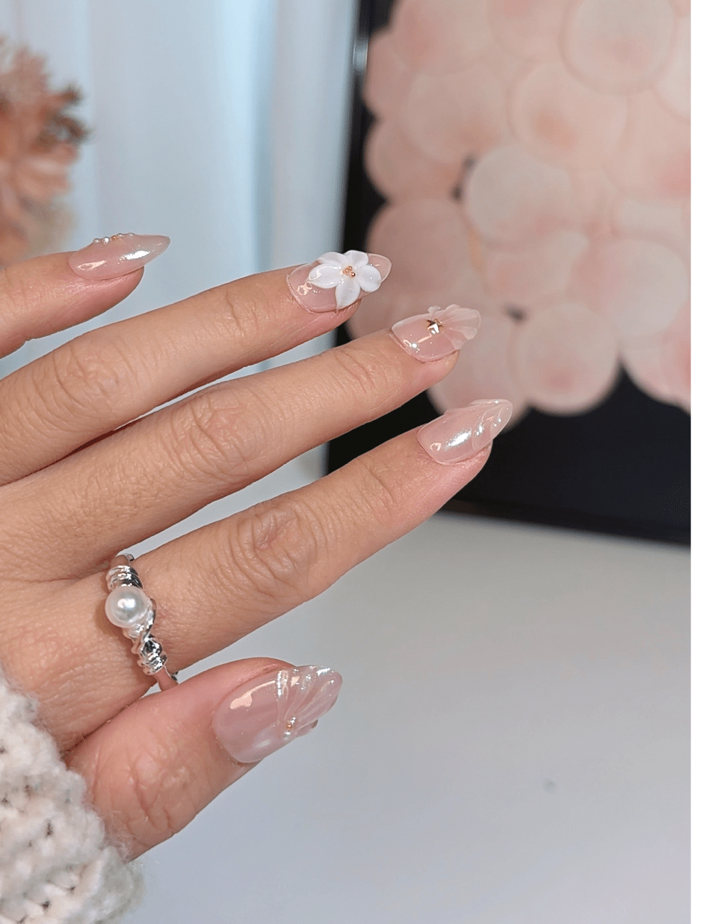 3D White Flower & Star Press-On Nails