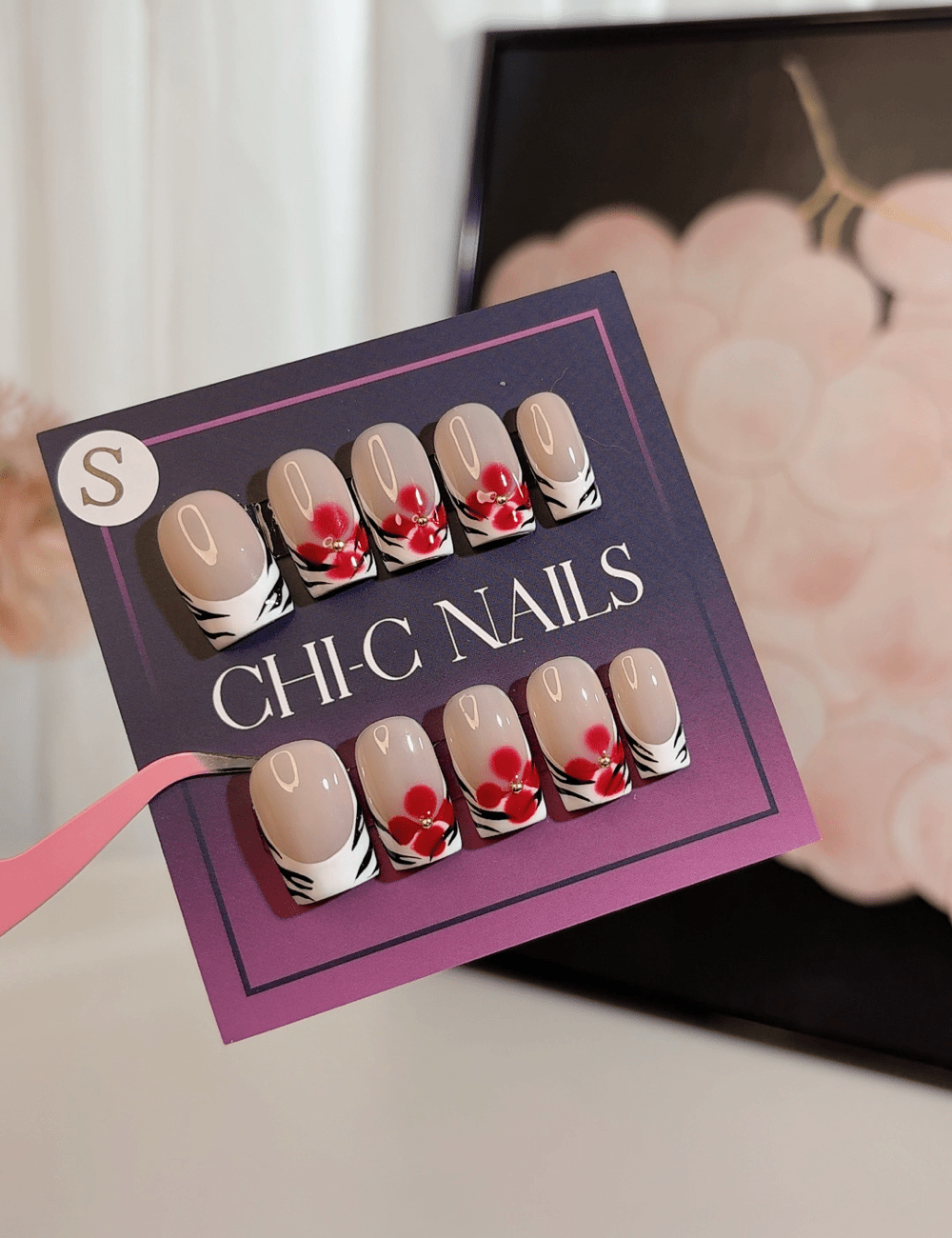Red Floral Zebra Press-On Nails – Middle Square Bold Flower Tip Design