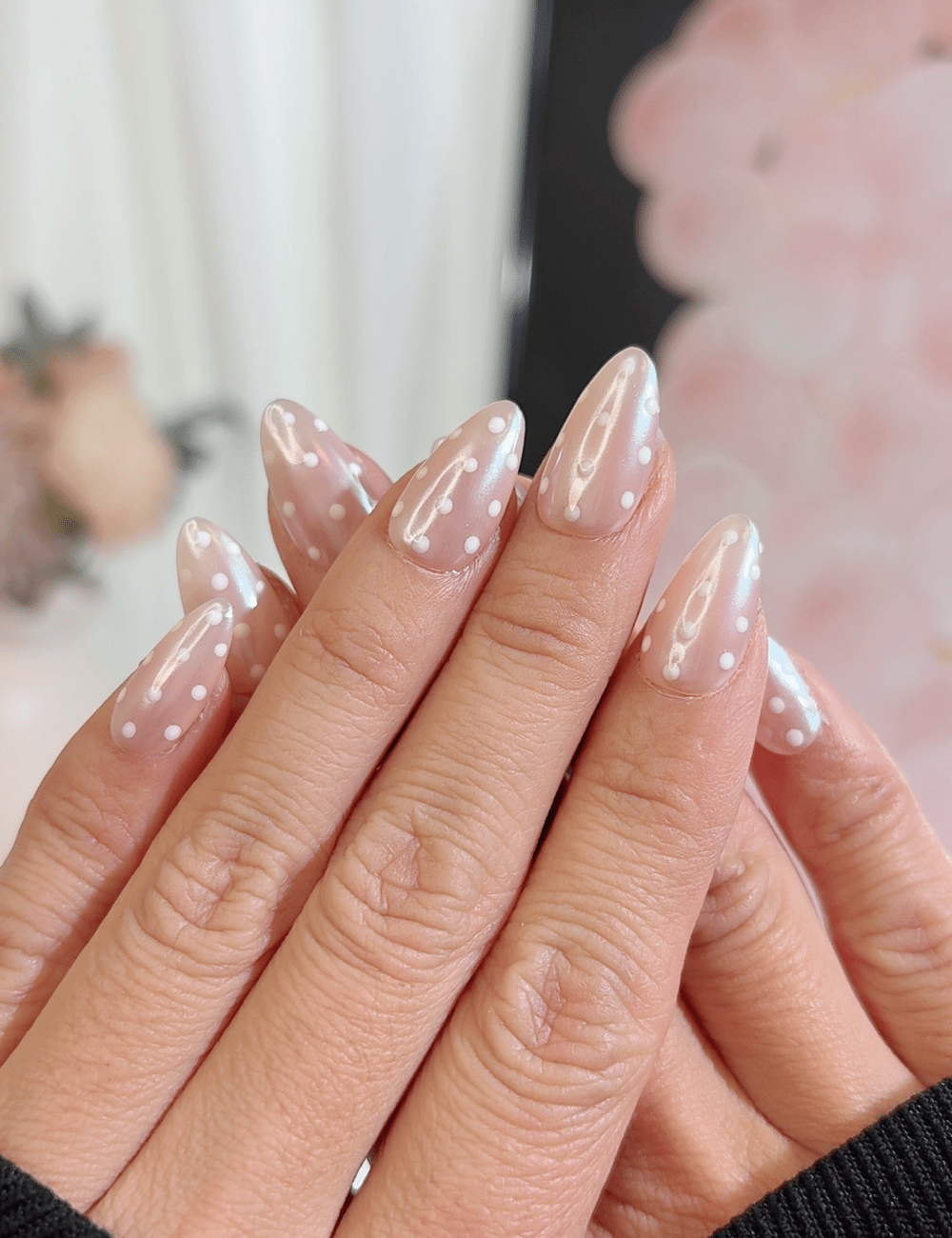 White Polka Dot Pearl Press-On Nails | Short Almond