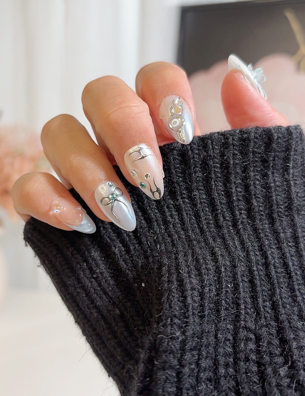 Futurist Glaze – 3D Metallic Silver & Blue Press-On Nails (Short)