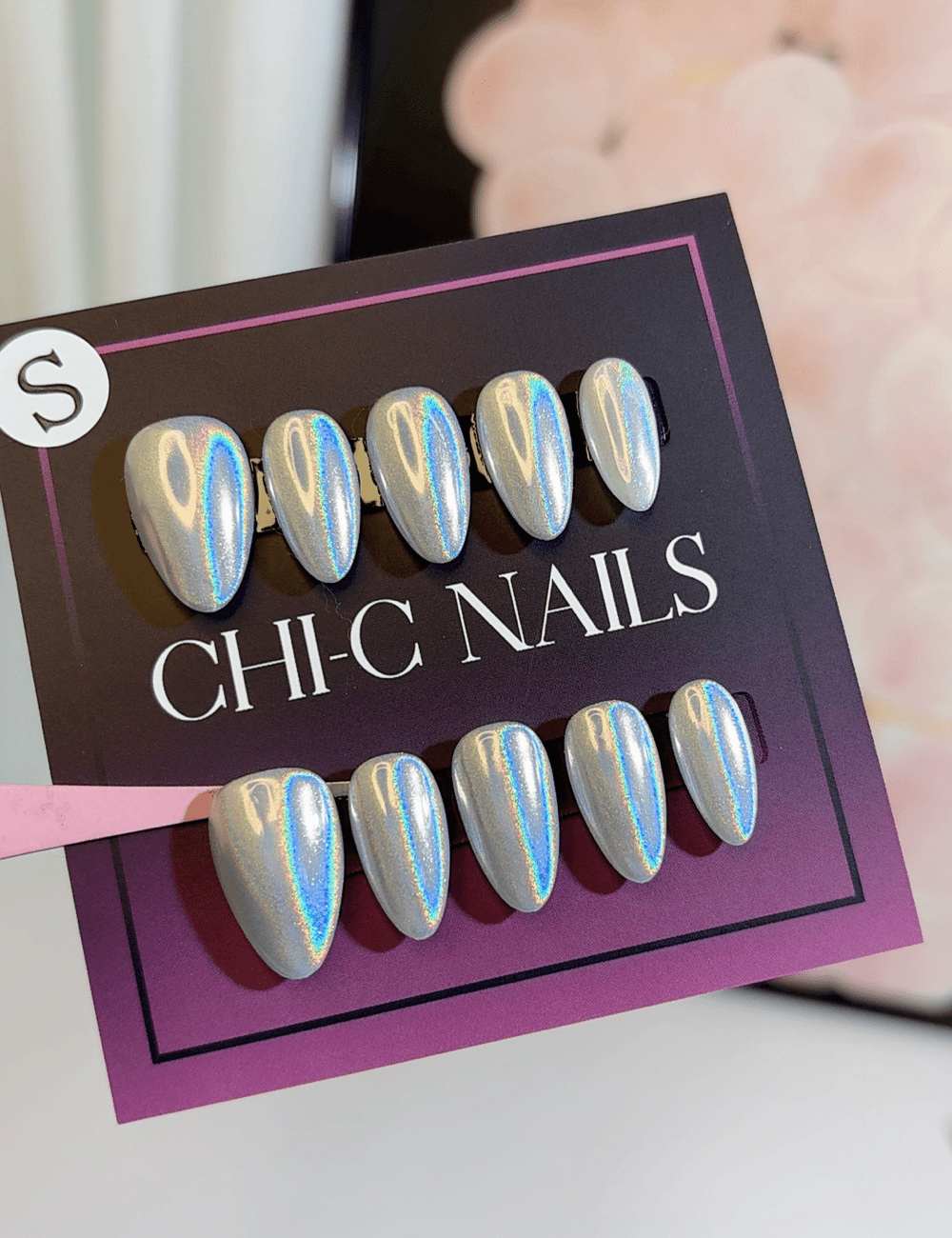 Holographic Chrome Press-On Nails – Iridescent Shine | CHICNAILS
