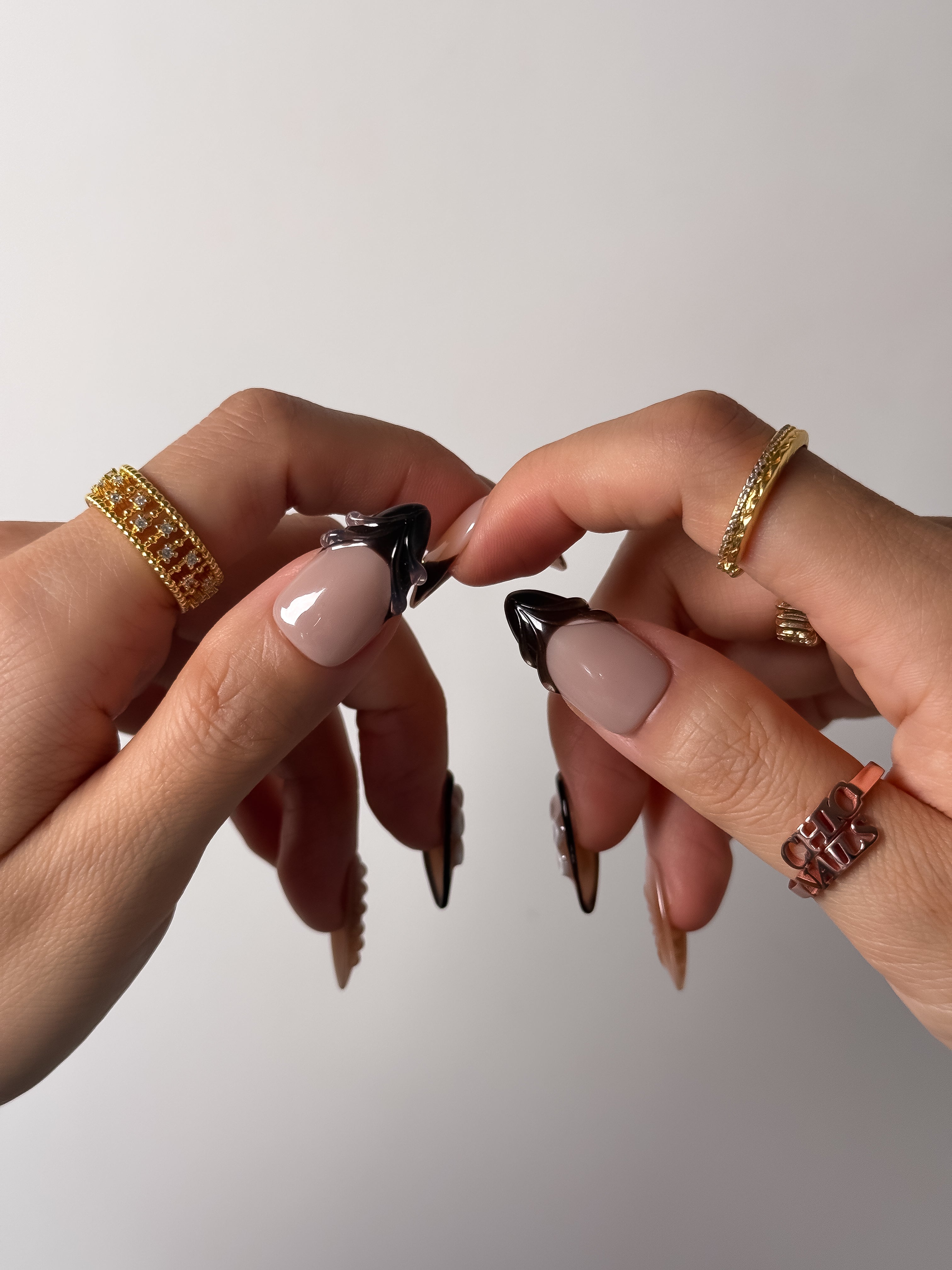 Brown Floral Press On Nails Medium Almond