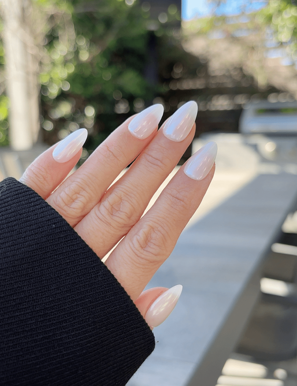 Short Milky White Chrome Press-On Nails – Glossy Iridescent Almond