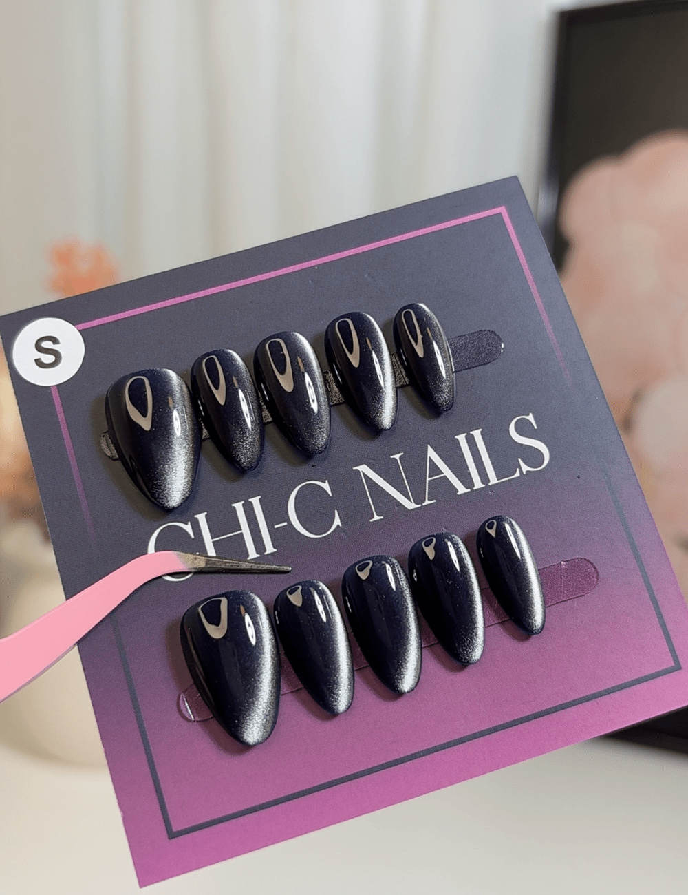 Midnight Cat Eye – Short Almond