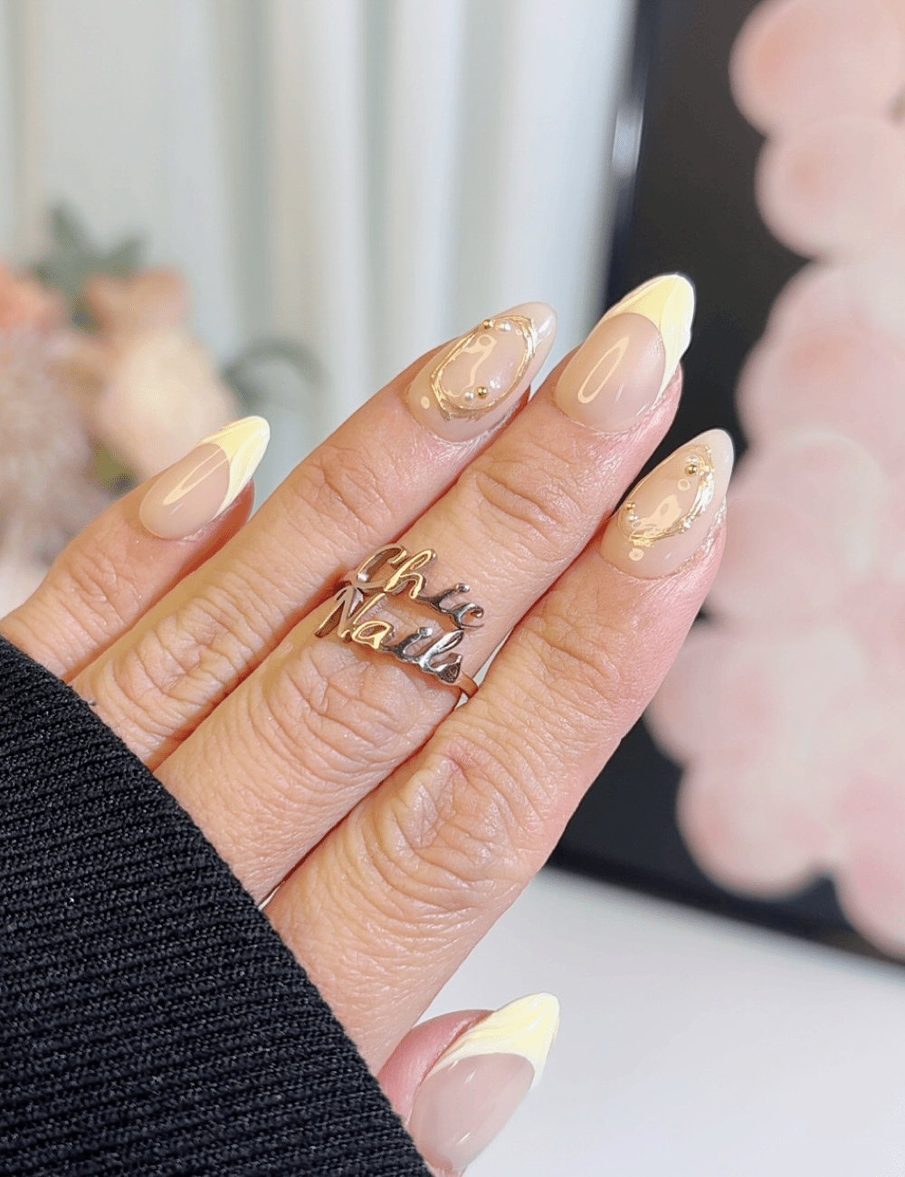 Taupe & Lemon French Press-On Nails – Gold Chain Accents | CHICNAILS