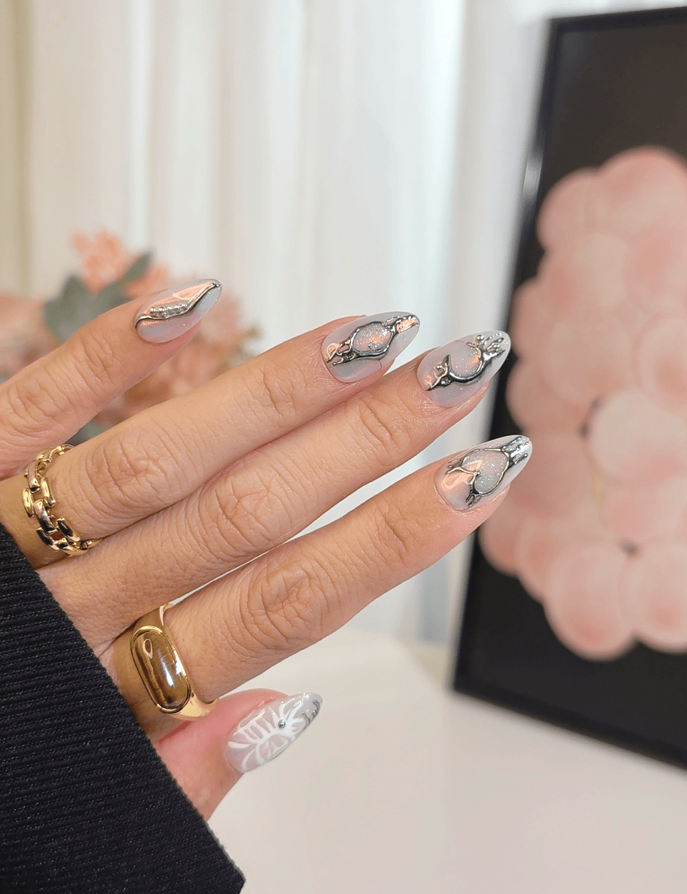 Metallic Butterfly – 3D Chrome Press-On Nails