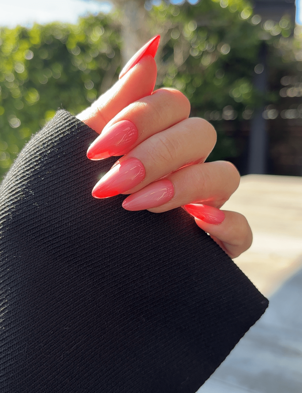 Medium Cherry Pink Ombré Press-On Nails – Glossy Almond Jelly Finish