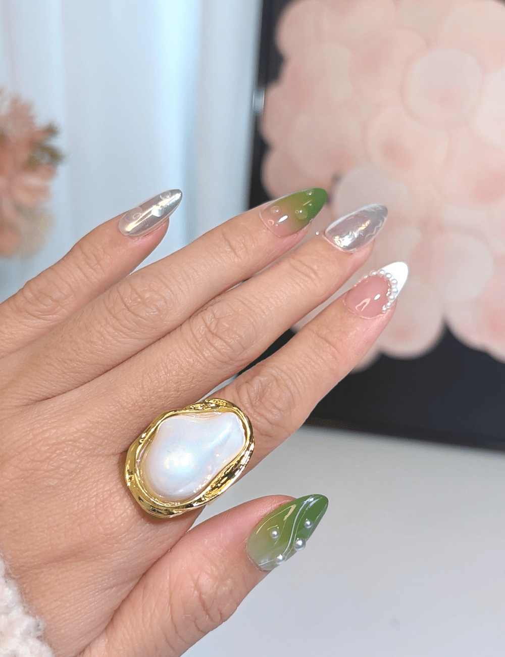 Green Gradient Pearl Press-On Nails