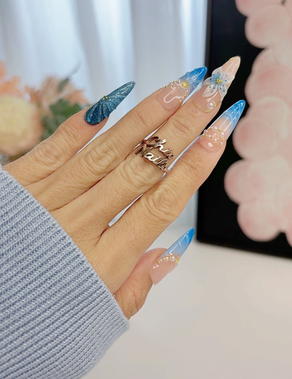 Handmade Blue Floral Long Stiletto Press-On Nails