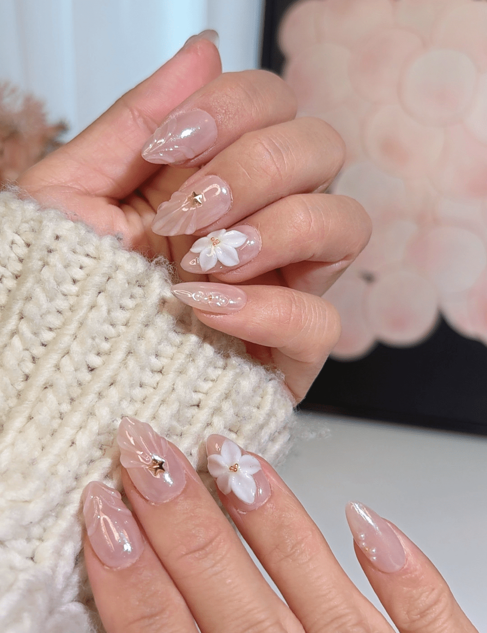 3D White Flower & Star Press-On Nails