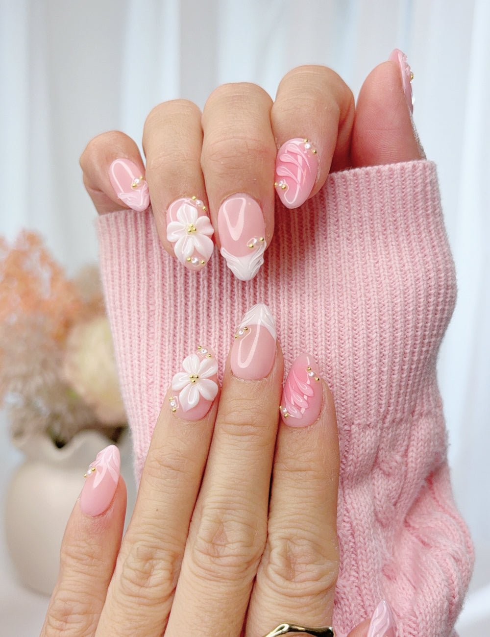 Pink 3D Flower Press On Nails Handmade Reusable Fake Nails Short Almond