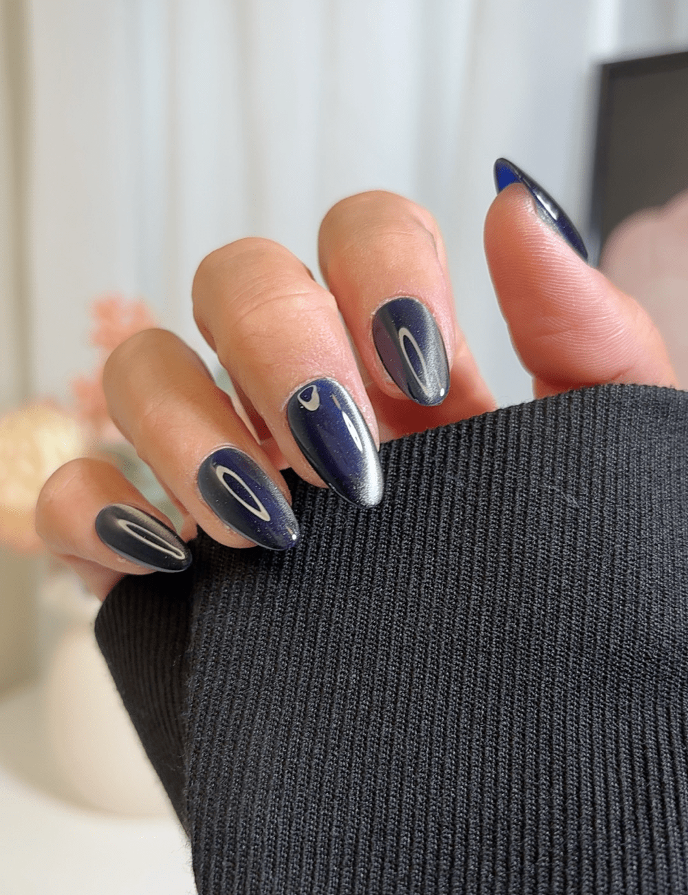 Midnight Cat Eye – Short Almond