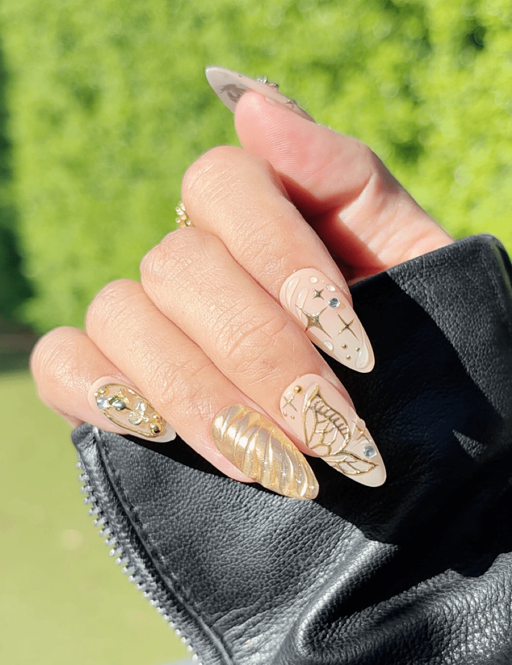 Golden Muse – 3D Gold Floral Medium Almond Press-On Nails