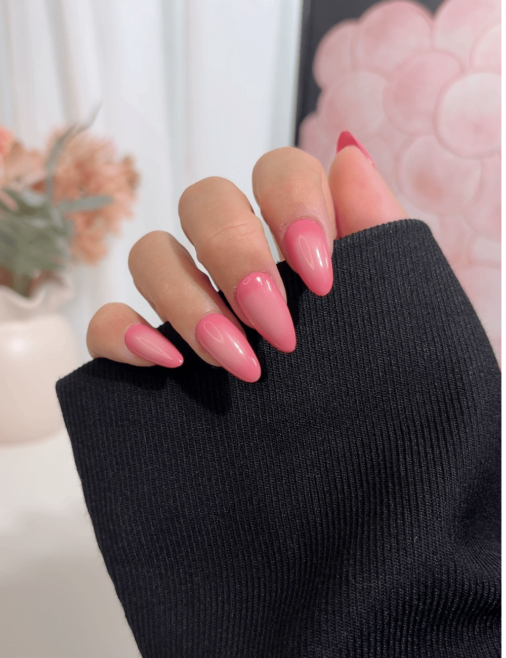 Medium Cherry Pink Ombré Press-On Nails – Glossy Almond Jelly Finish
