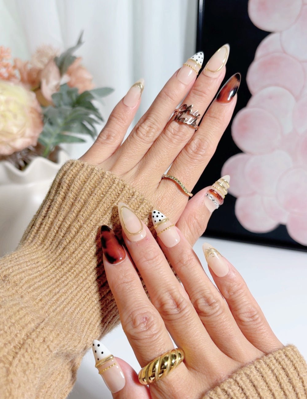 Gold French Tortoiseshell Almond Press-On Nails Set