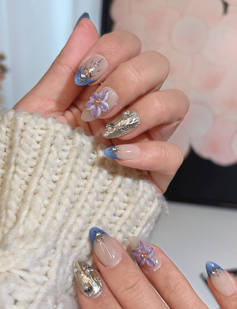 Midnight Bloom & Molten Gold – Short Almond