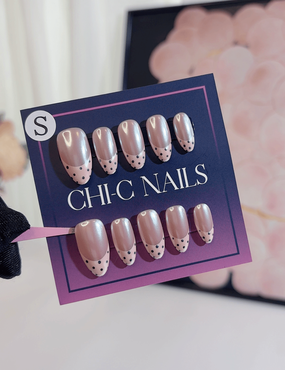 Pearl Polka Dot French Press-On Nails | Short Almond