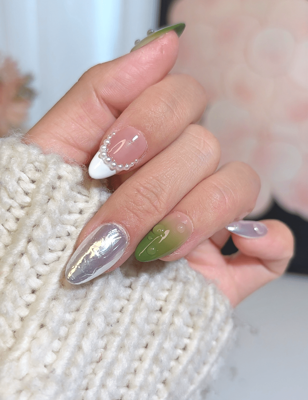 Green Gradient Pearl Press-On Nails